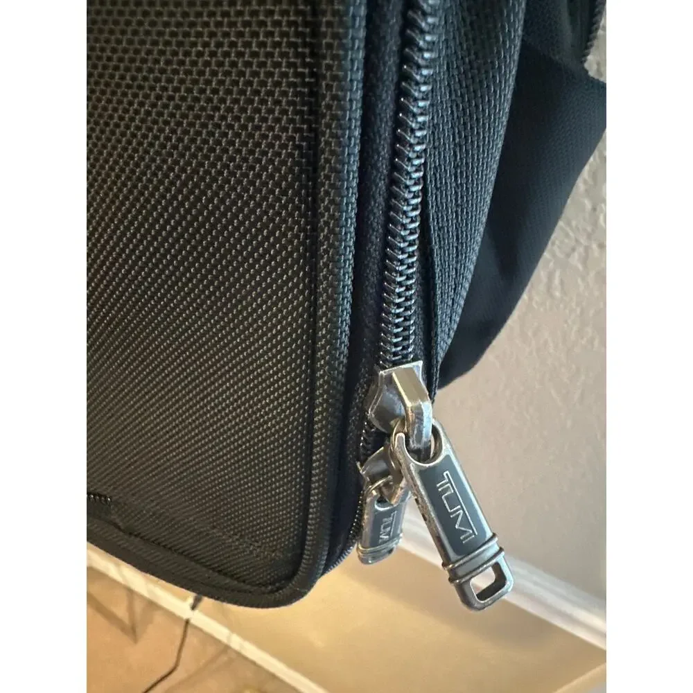Tumi Briefcase / Carryon Bag